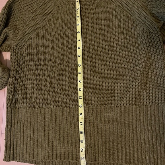 Universal Thread Chunky Knit Sweater - Picture 4 of 6